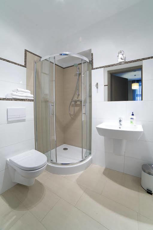 Avalis Apartament *